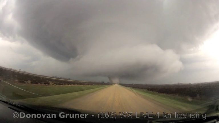 Rochelle, IL Tornado Timelapse And Closeup